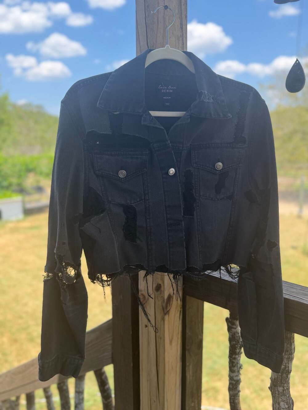 Love Tree Denim Women's Distressed Black Cropped Denim Jacket